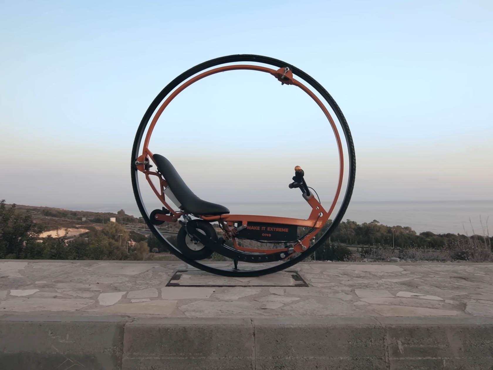 vehicle，Electric Monowheel，Electric unicycle，originality，