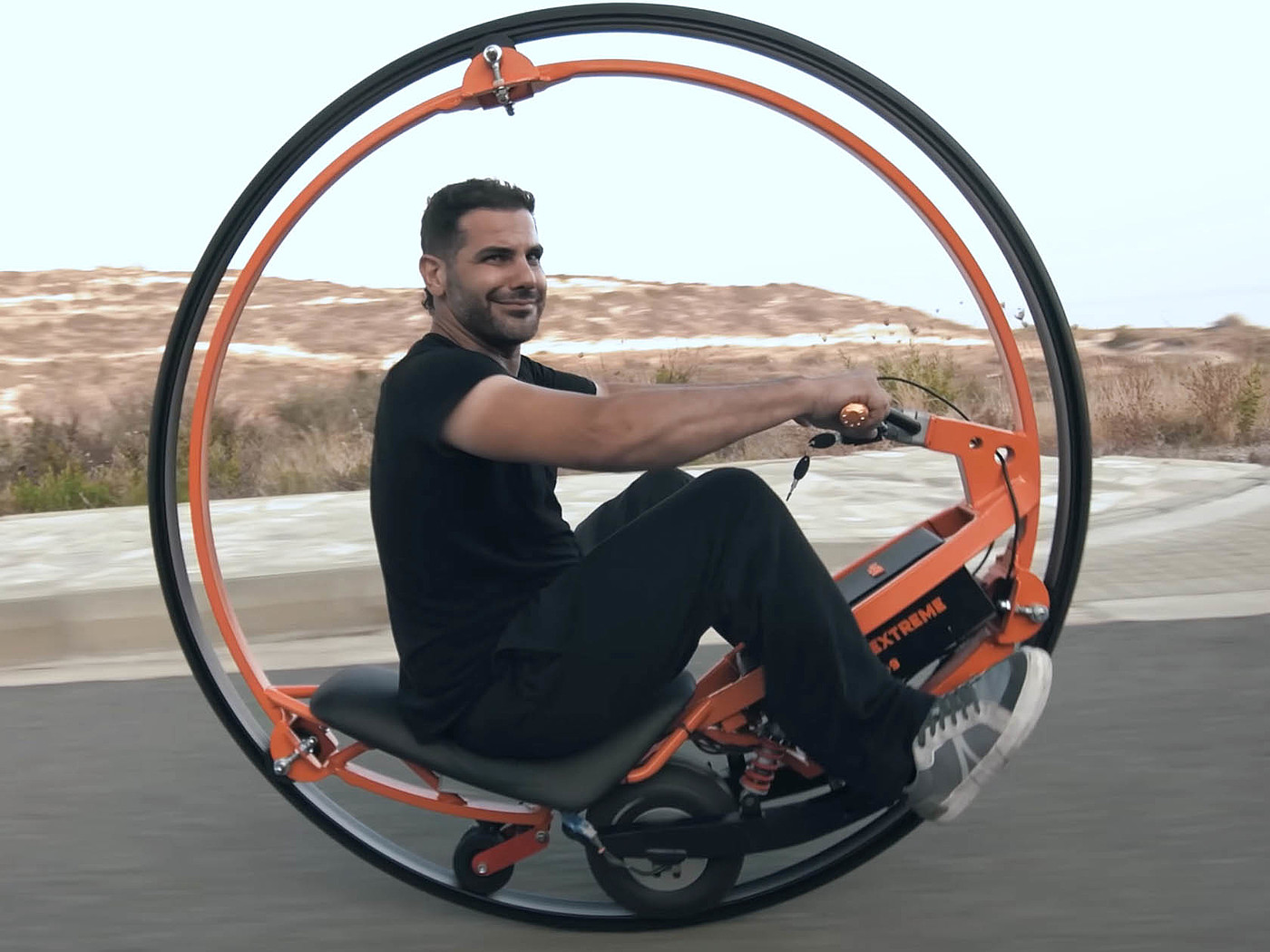 vehicle，Electric Monowheel，Electric unicycle，originality，