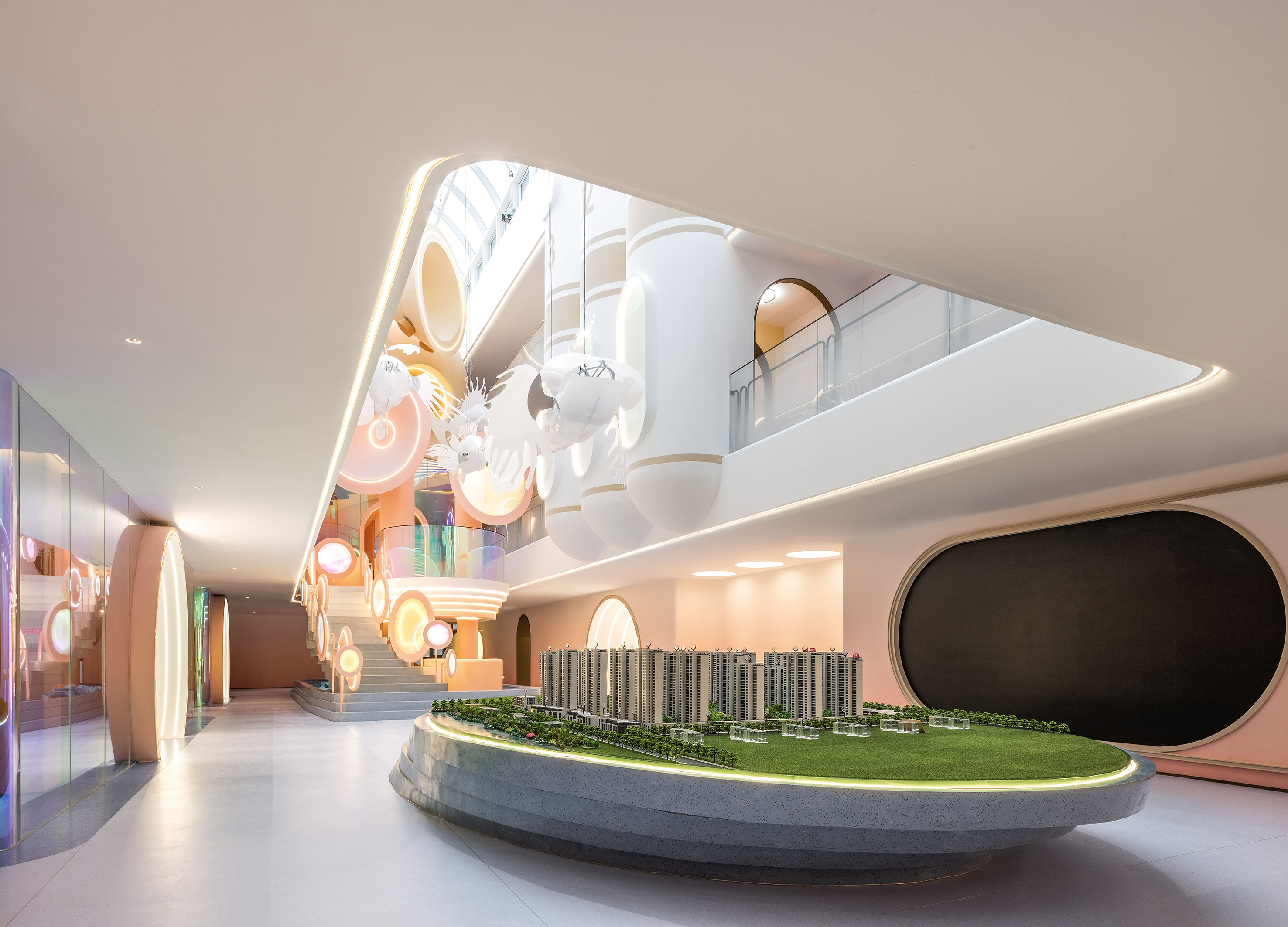 city，idea，design，narrative，innocent，