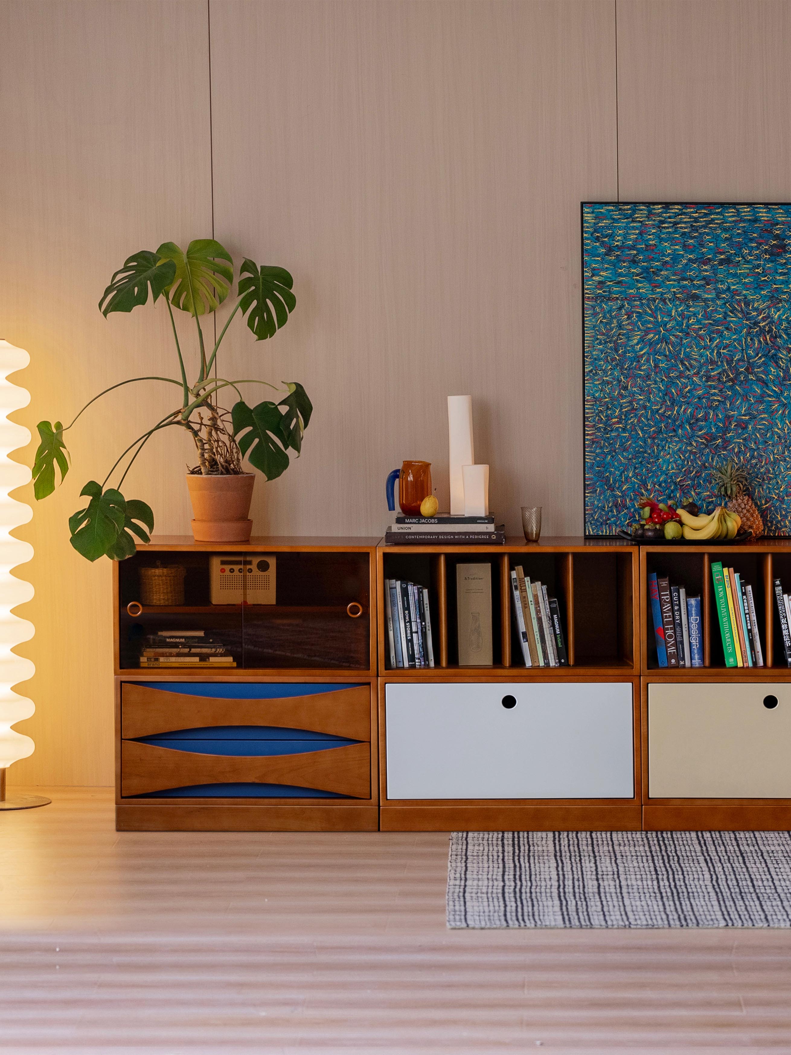 Original design，Side cabinet，Solid wood furniture，Residential Furniture，medieval furniture，furniture design ，