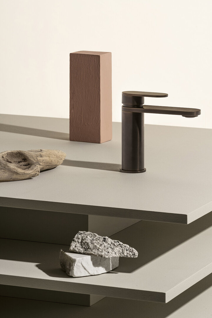 2024 Red Dot Product Design Award，Bathroom Design and Personal Care，single rod mixer，