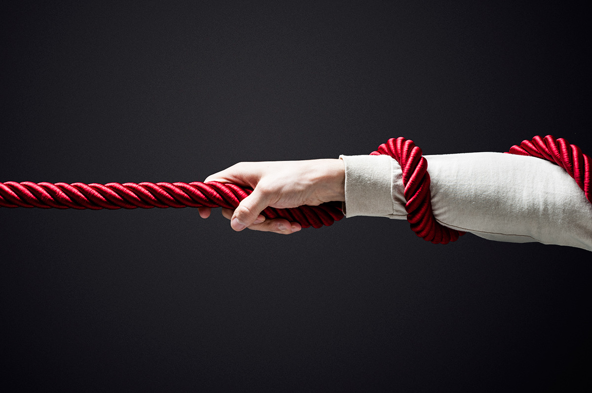 Cylinder design，Wood and lamps，Floor lamp design，Vermicelli，Carrot，Broom，Brain hole creativity，Table lamp design，Lamp design，lighting design ，Broom，Triangular support，