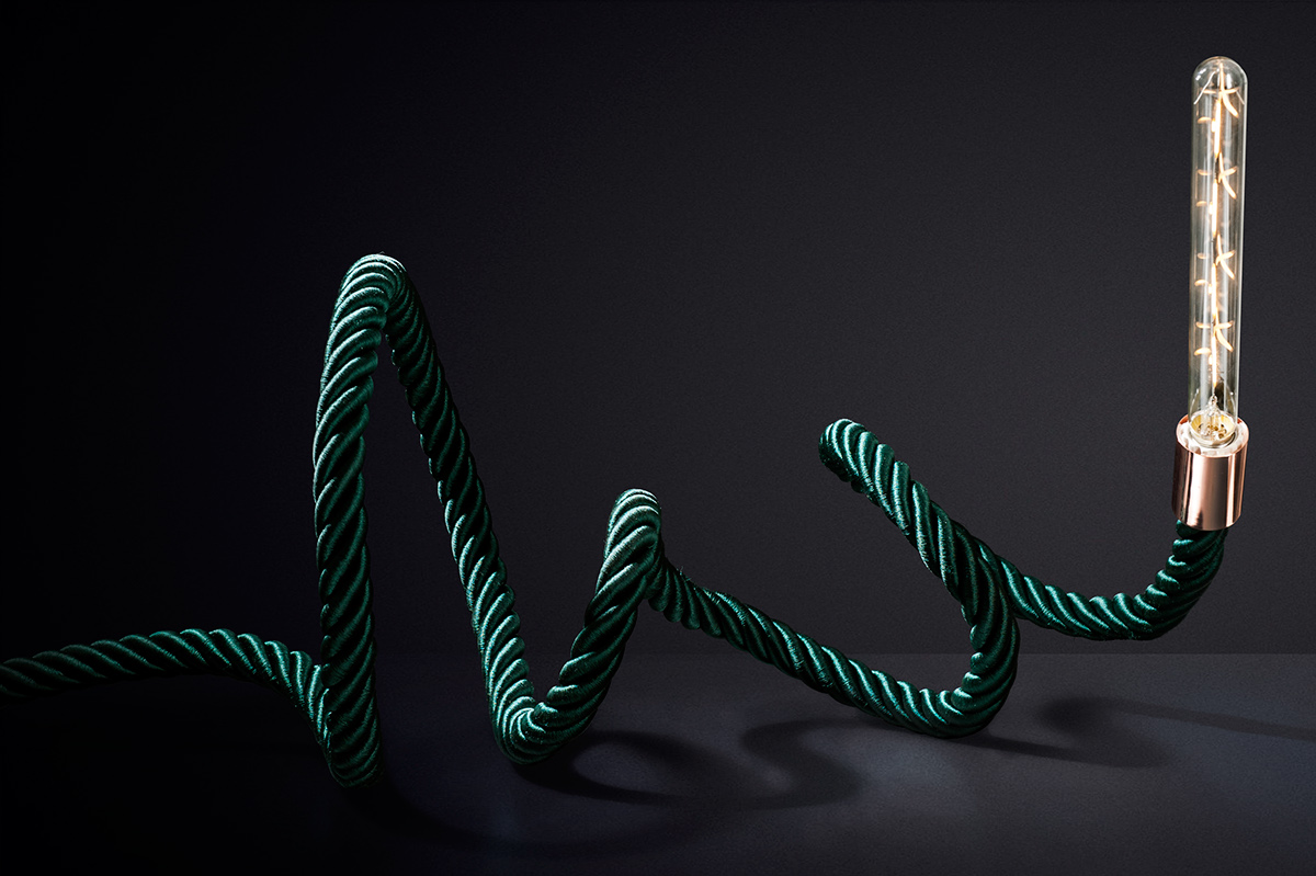 Cylinder design，Wood and lamps，Floor lamp design，Vermicelli，Carrot，Broom，Brain hole creativity，Table lamp design，Lamp design，lighting design ，Broom，Triangular support，