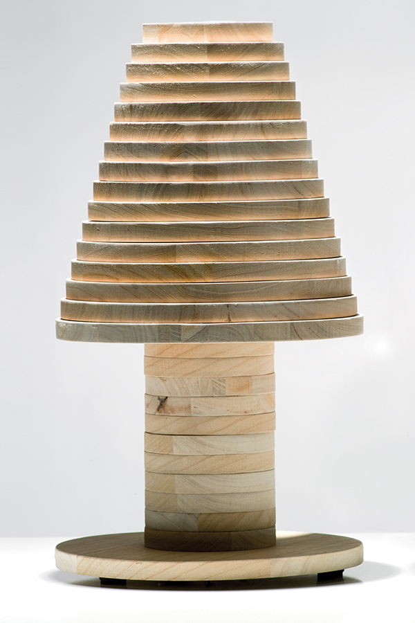 Cylinder design，Wood and lamps，Floor lamp design，Vermicelli，Carrot，Broom，Brain hole creativity，Table lamp design，Lamp design，lighting design ，Broom，Triangular support，