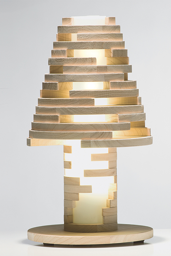 Cylinder design，Wood and lamps，Floor lamp design，Vermicelli，Carrot，Broom，Brain hole creativity，Table lamp design，Lamp design，lighting design ，Broom，Triangular support，