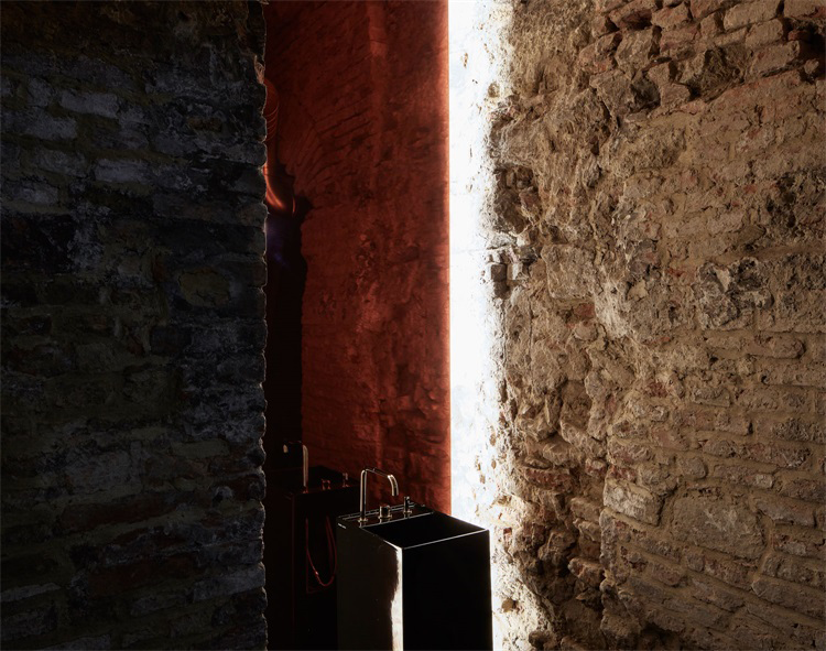 Bar design，brick，basement，Walnut，wood，sofa，natural，