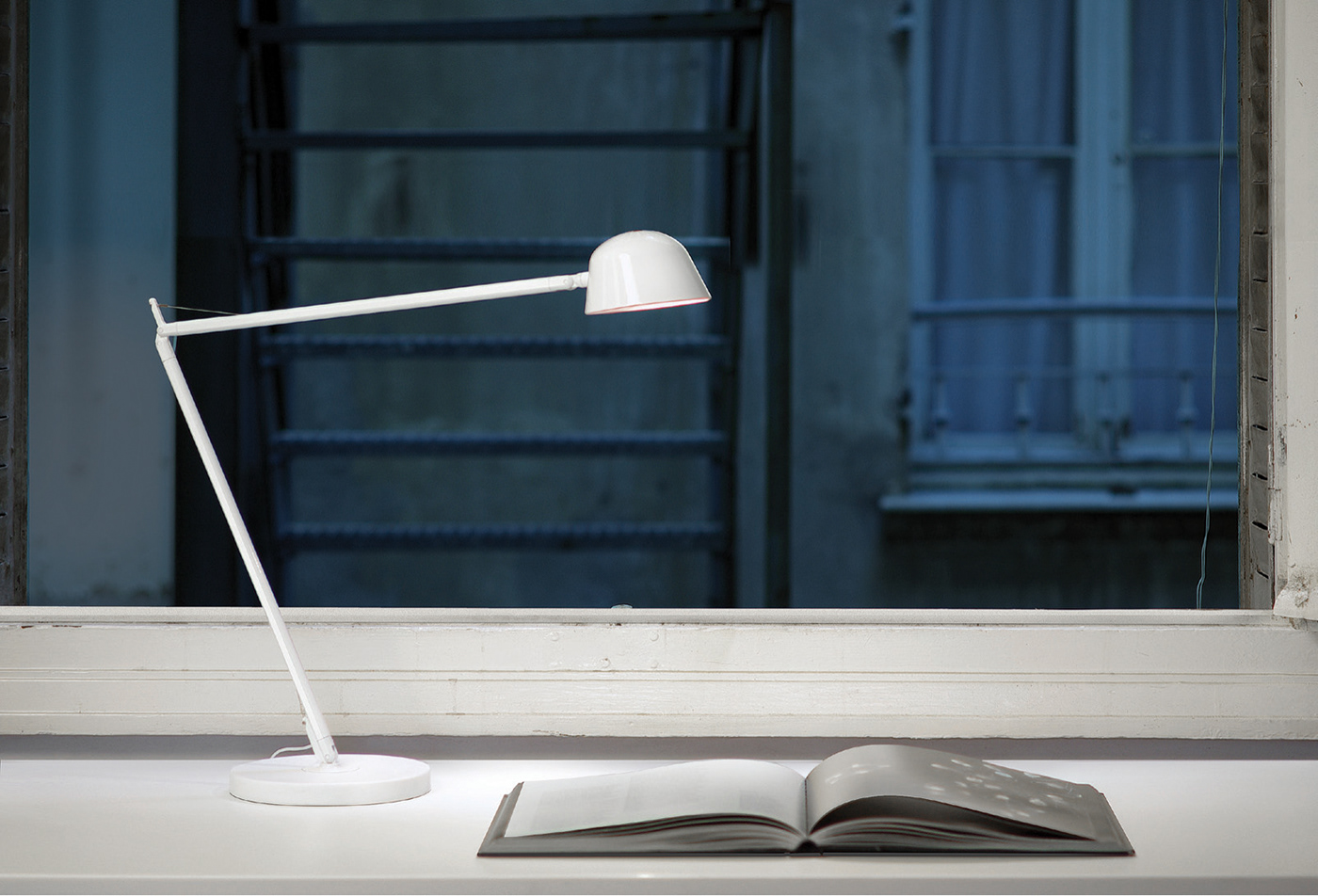 Kos Lighting，Desk lamp，lamps and lanterns，modelling，