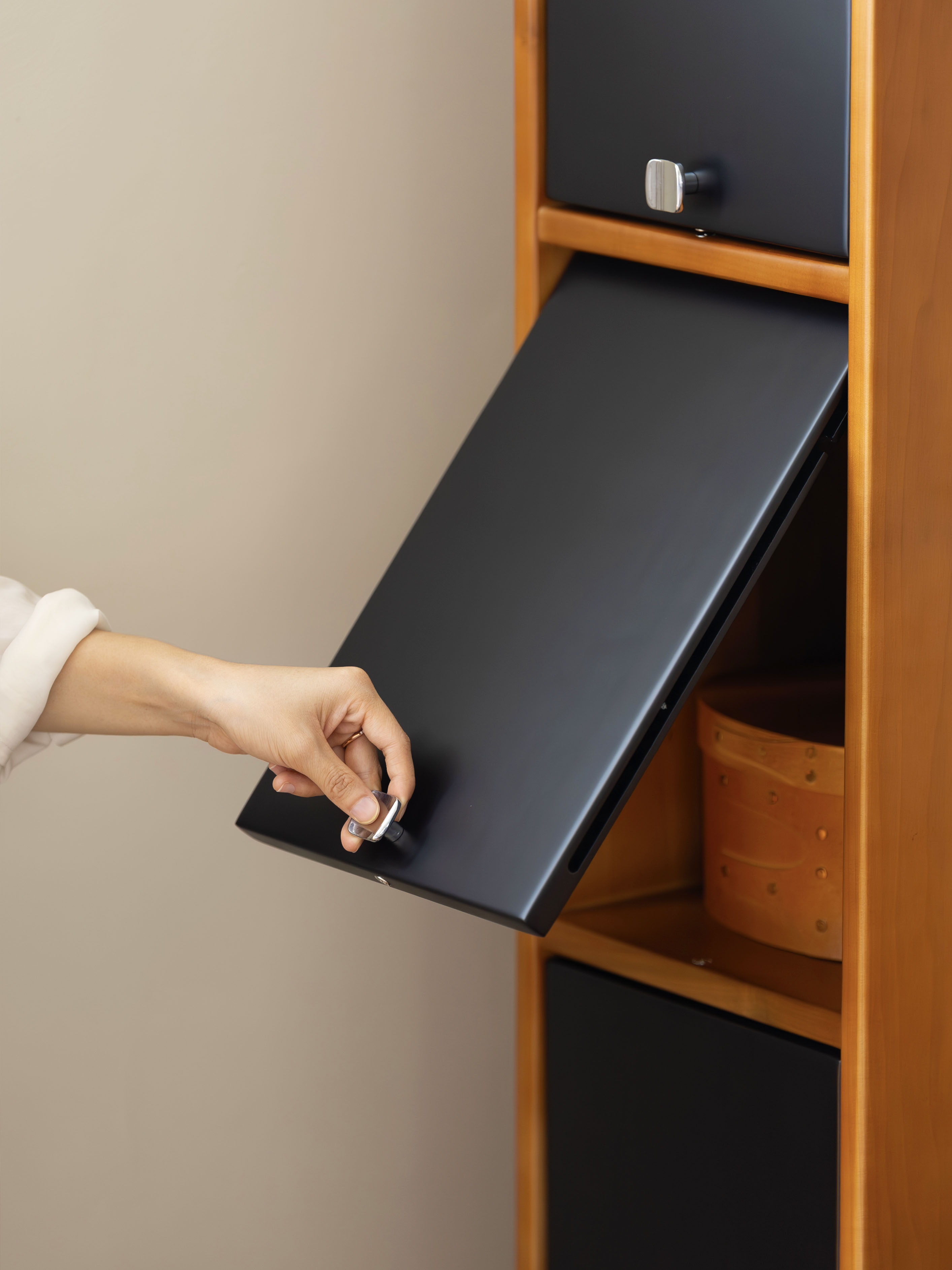 Original furniture，Residential Furniture，Solid wood furniture，medieval furniture，Side cabinet，furniture design ，