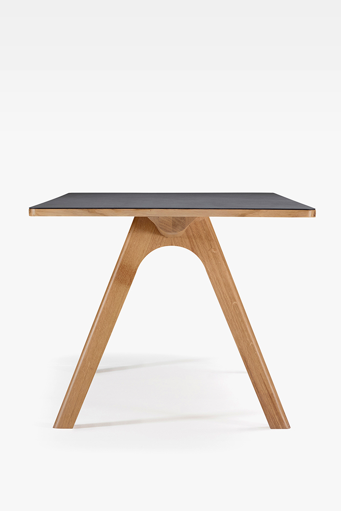 Chevron，Dasras，Table，chair，woodiness，oak，ceramics，