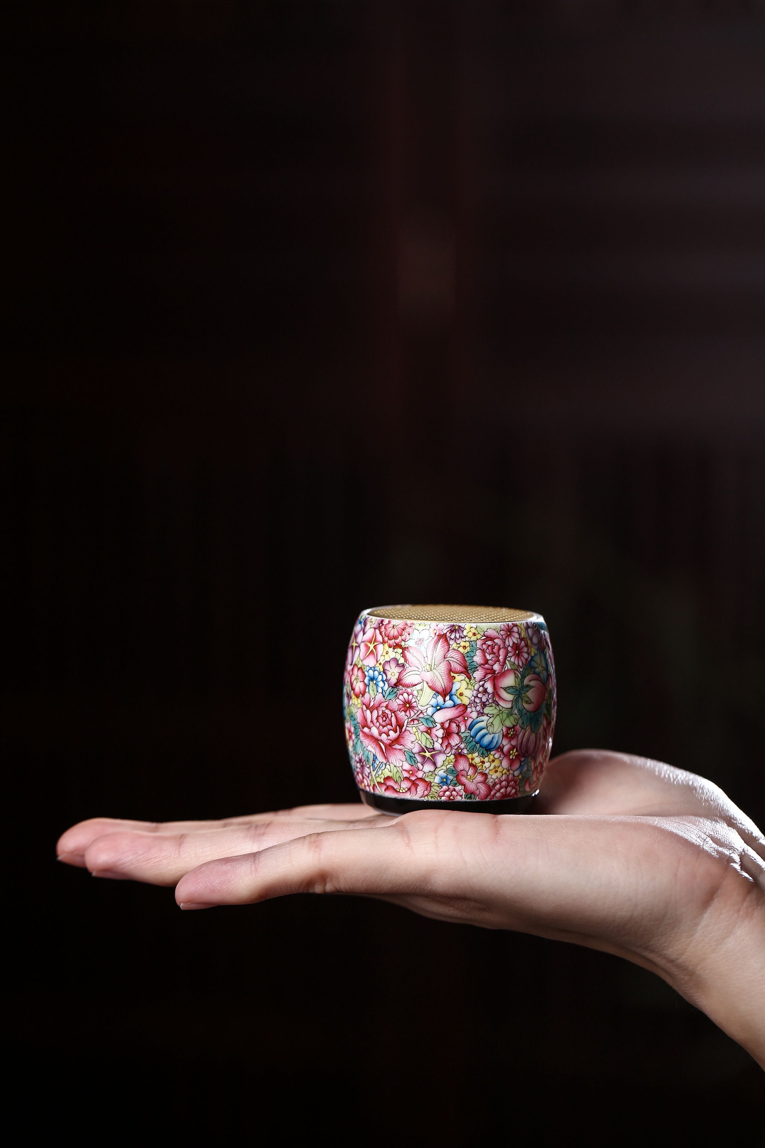 Ten thousand flowers do not open the royal craft，