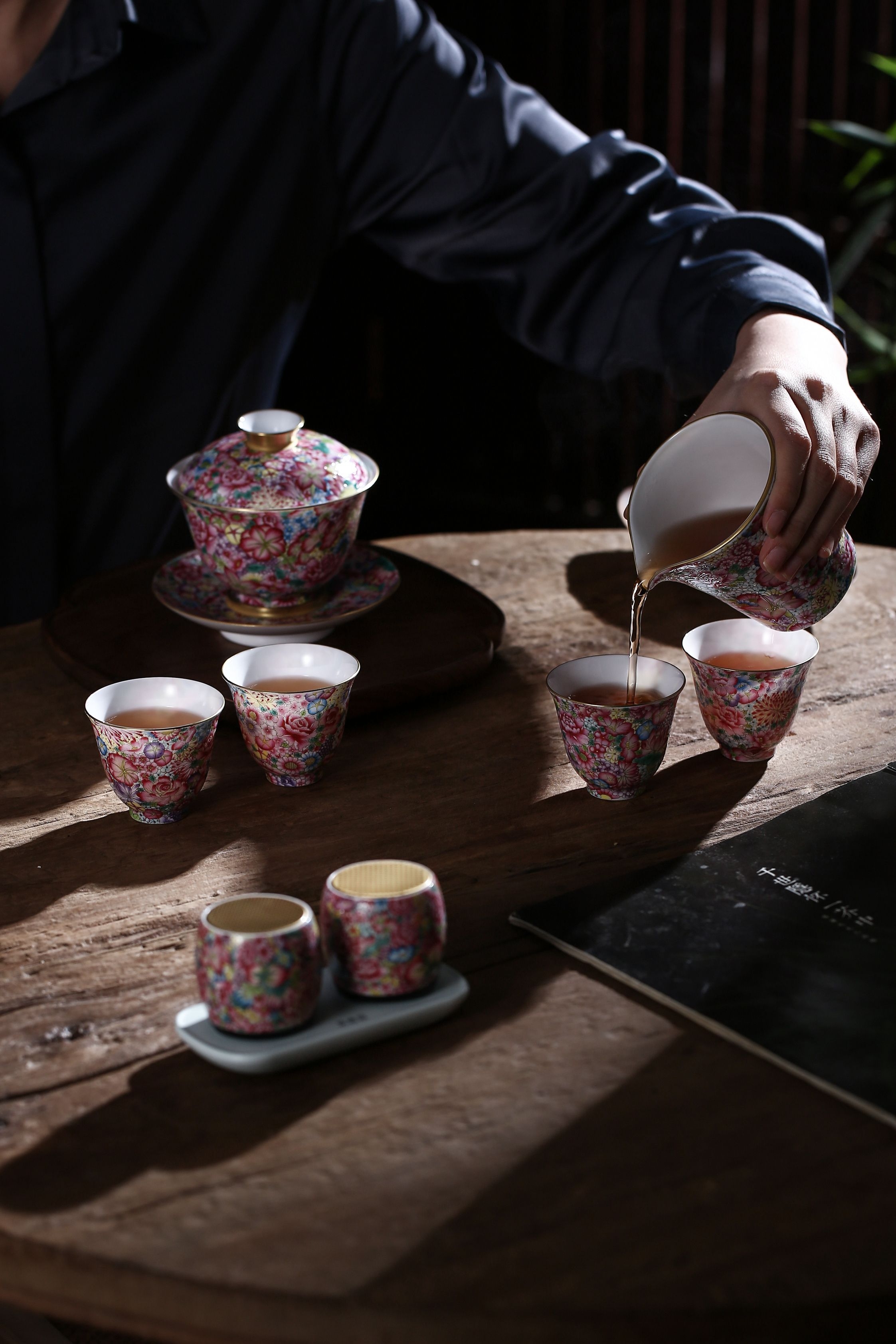 Ten thousand flowers do not open the royal craft，