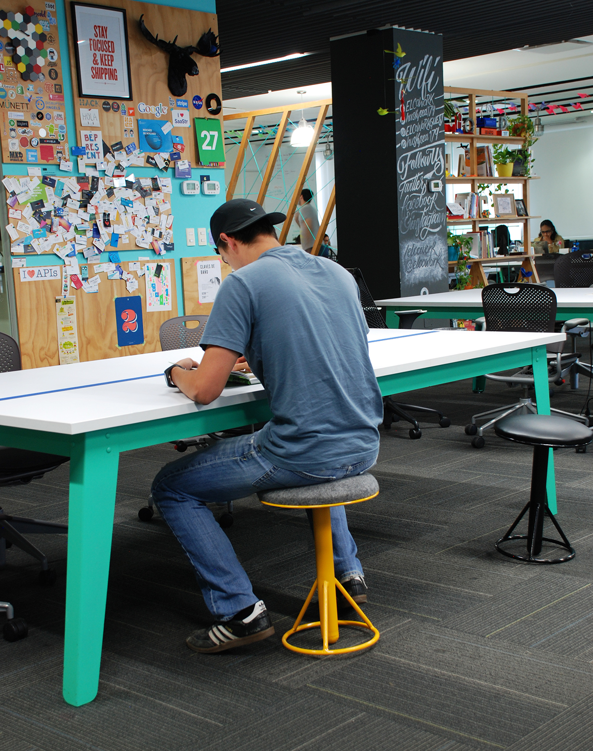 Cantinflas，stool，simple and easy，move，