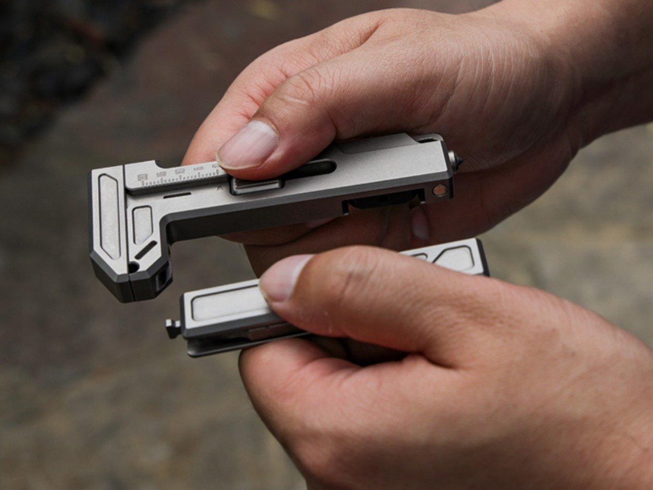 EDC，multi-function，tool，Outdoor equipment，security，