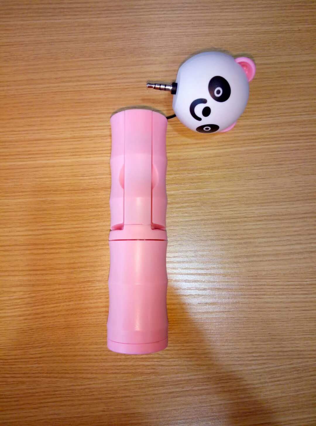 Appearance design，Structural design，Panda selfie pole，selfie stick，