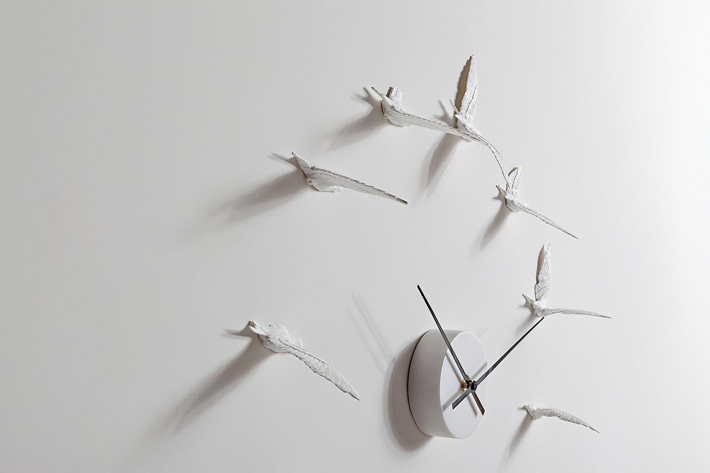 Creative lamps，lion，Lamp design，Creative products，pocket watch，clocks and watches，Hanging mirror，mirror，birds，Bird，Bionics Design ，white，Flowerpot design，Floral design ，deer，Sika deer，