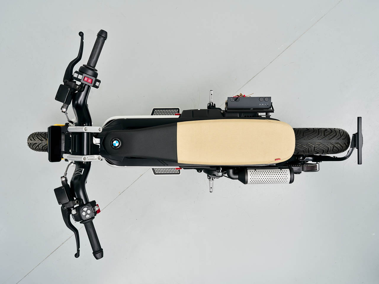 bmw，bmw，Electric vehicle，multi-function，conceptual design，