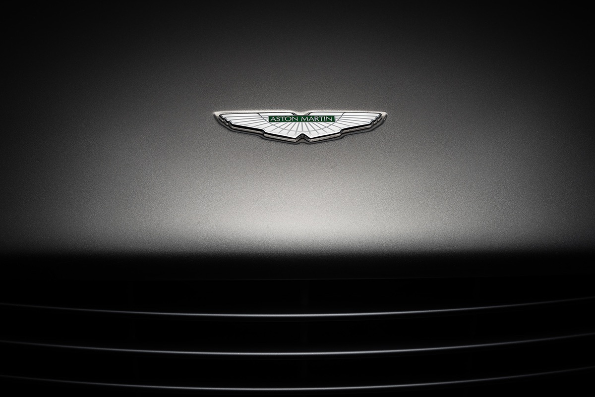 Aston Martin，vehicle，product design，automobile，