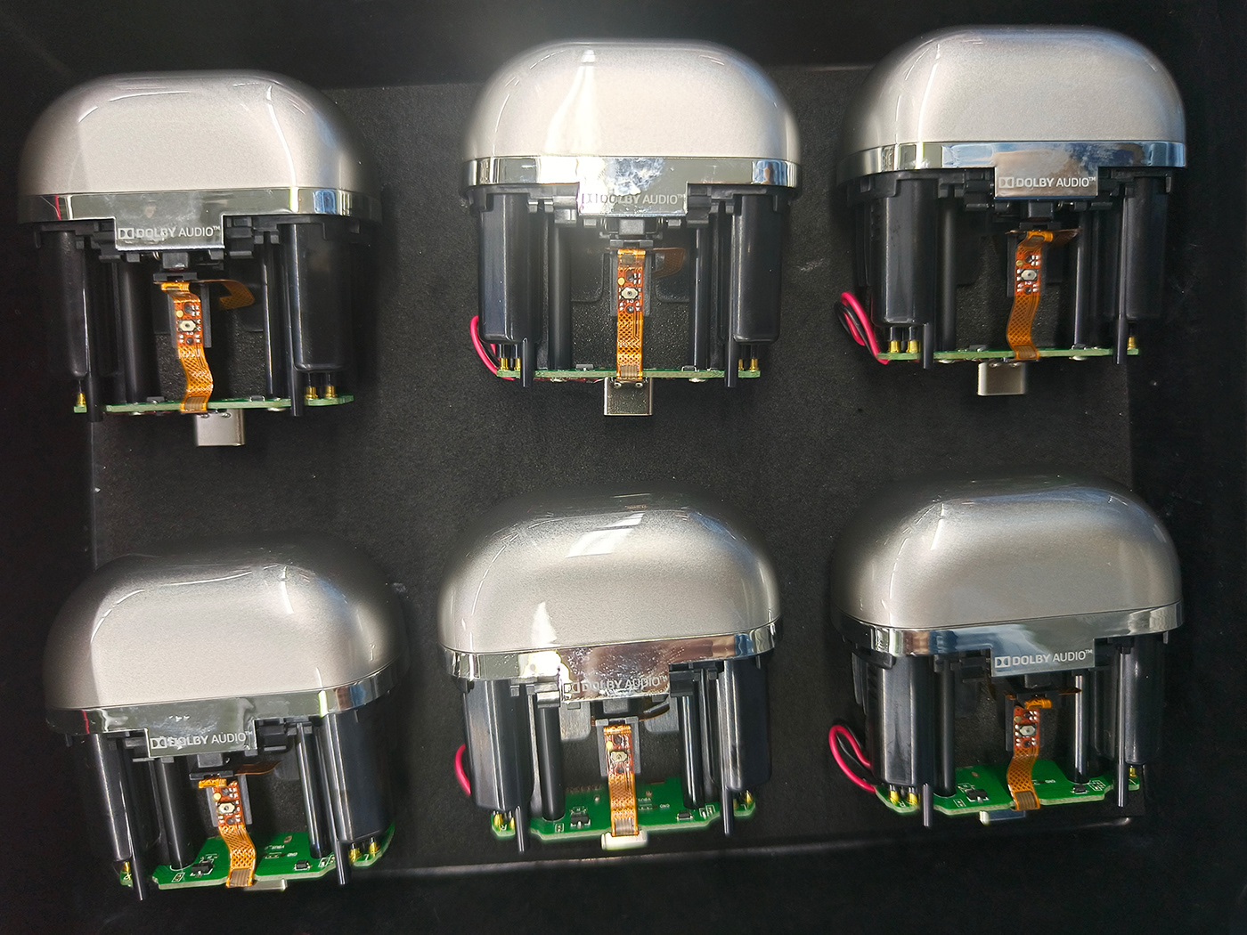 boAt Nirvana Zenith，Bluetooth headset，Design，Simplicity，electronic product，