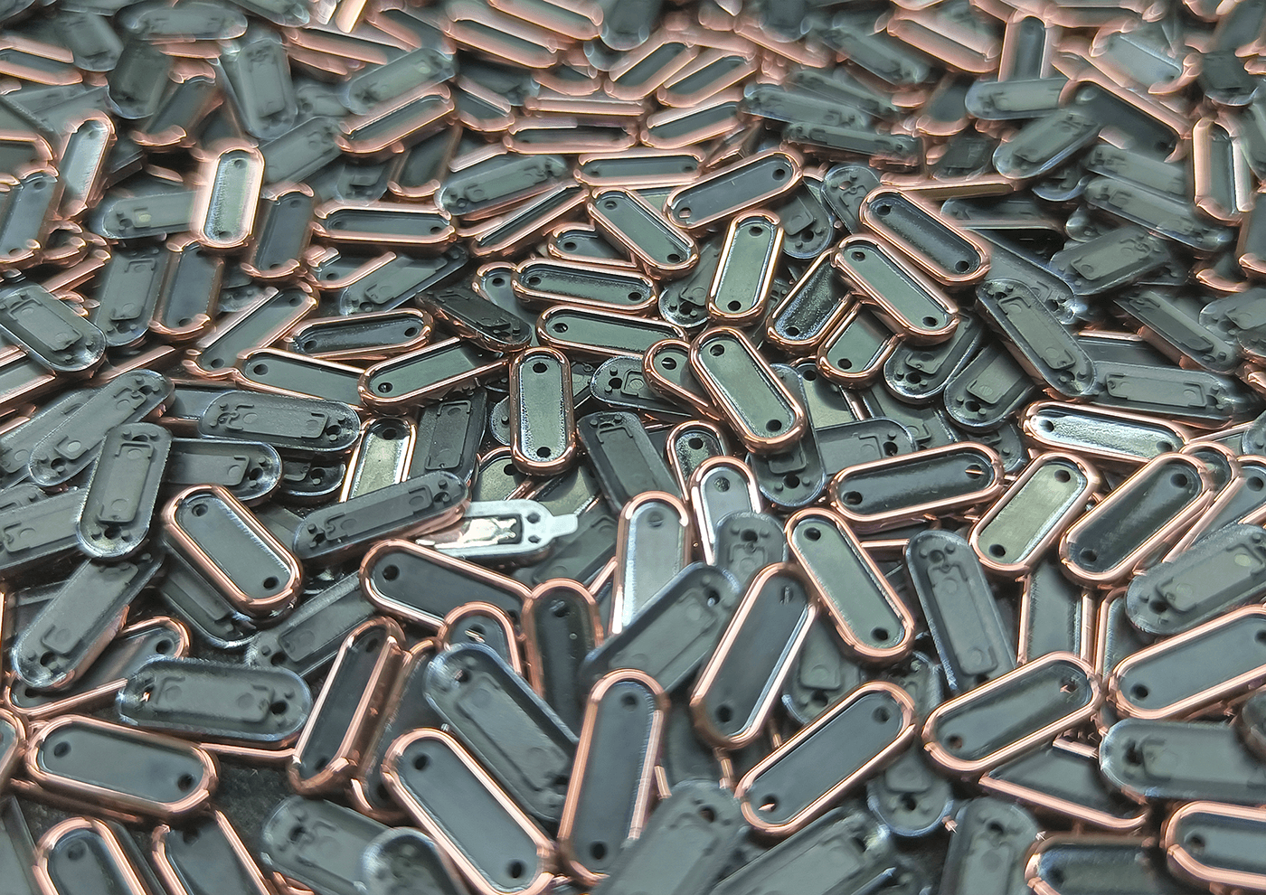 boAt Nirvana Zenith，Bluetooth headset，Design，Simplicity，electronic product，