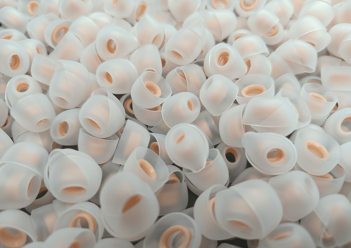 boAt Nirvana Zenith，Bluetooth headset，Design，Simplicity，electronic product，