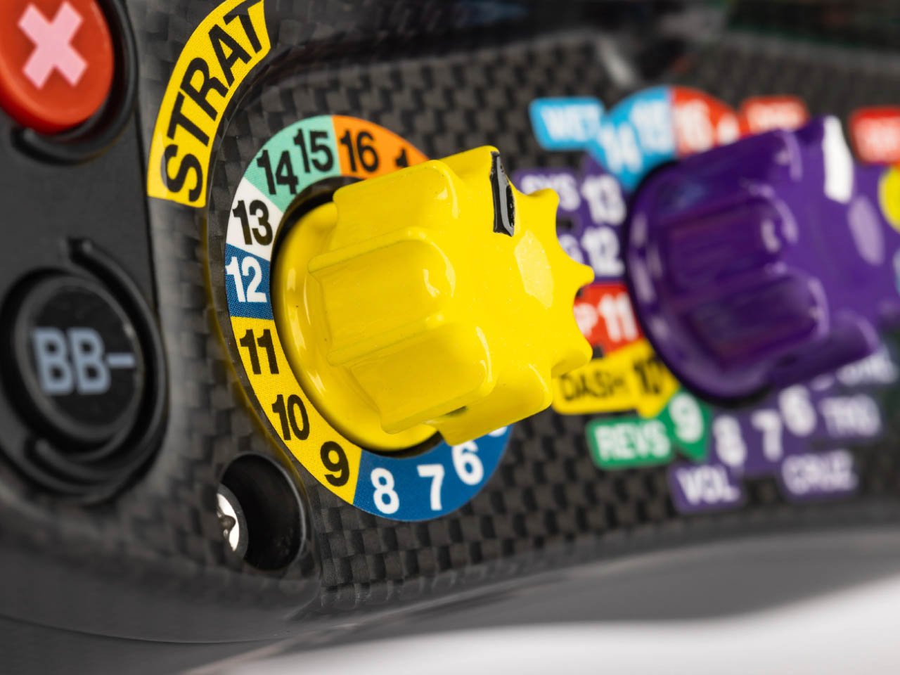 Official Authorization，mercedes，Racing steering wheel，