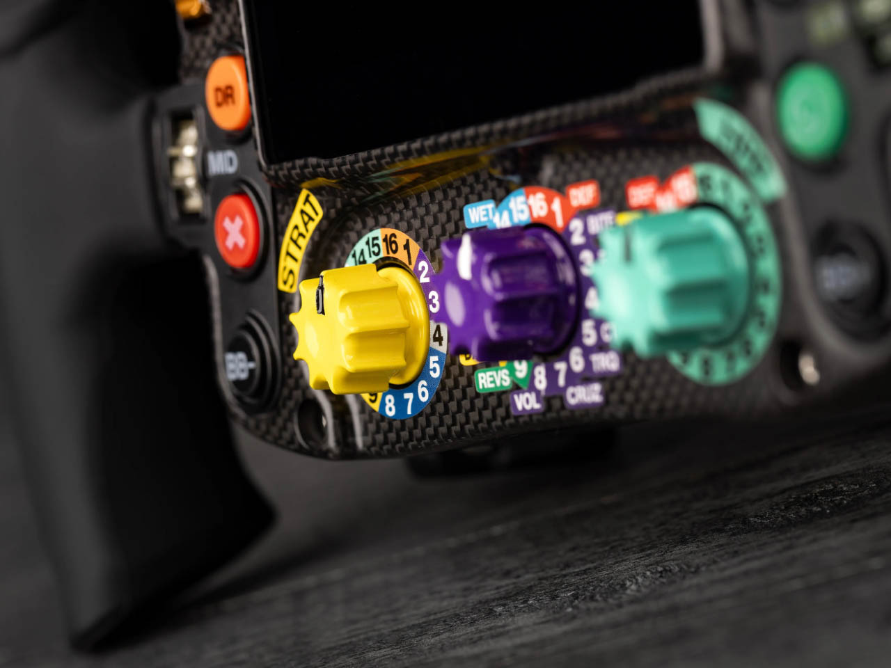 Official Authorization，mercedes，Racing steering wheel，