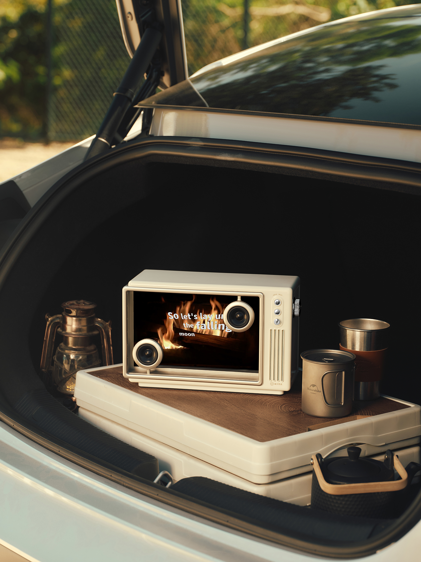 product design，industrial design，loudspeaker box，Lyrics sound，Microphone，Elvis stereo，