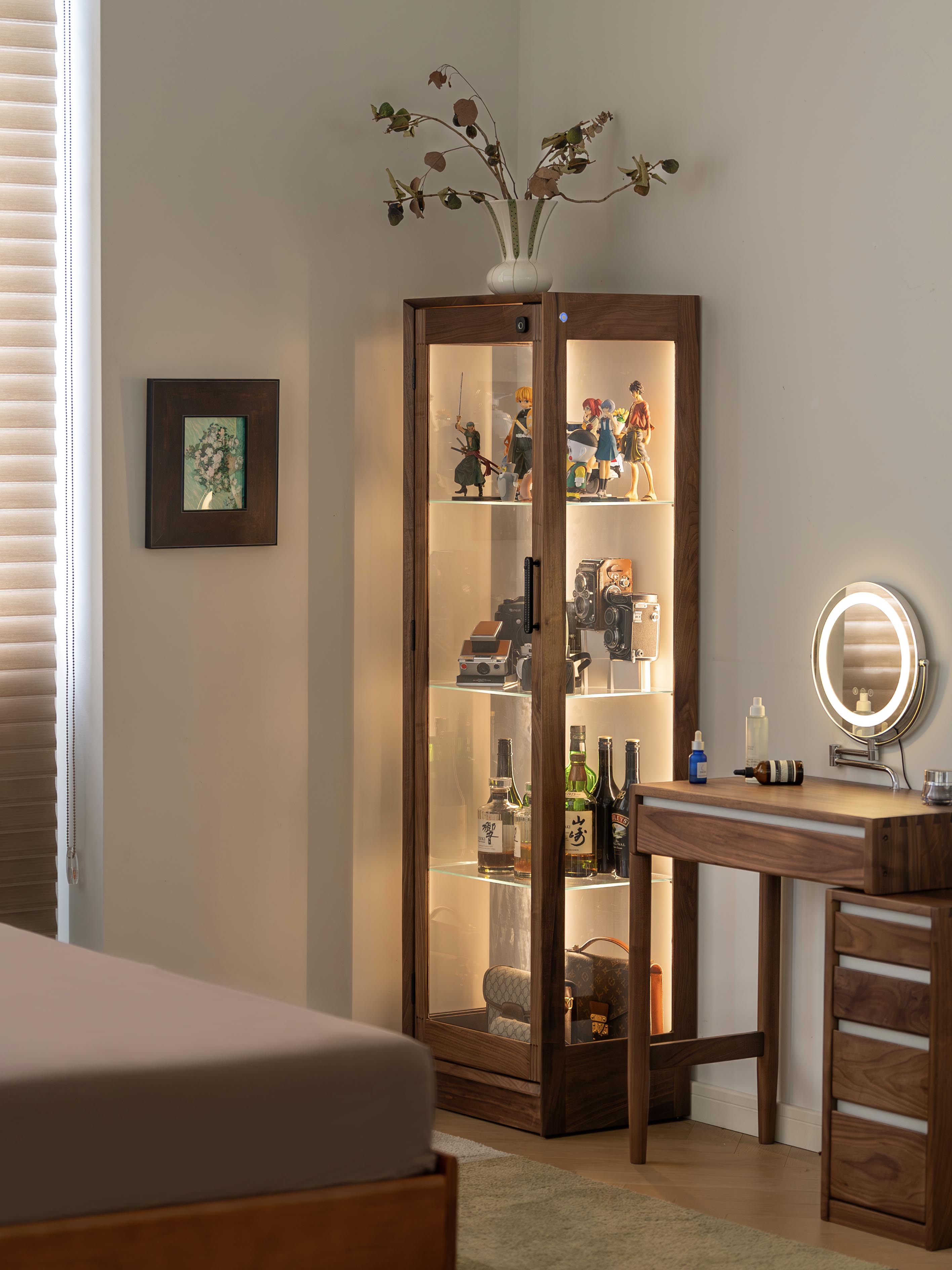 Original design，furniture design ，Display cabinet，Residential Furniture，Solid wood furniture，Black walnut furniture，