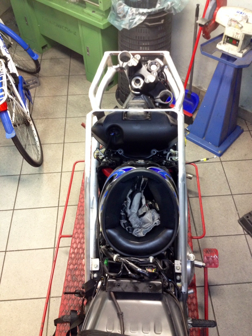 traffic，industrial design，motorcycle，locomotive，honda，Model，