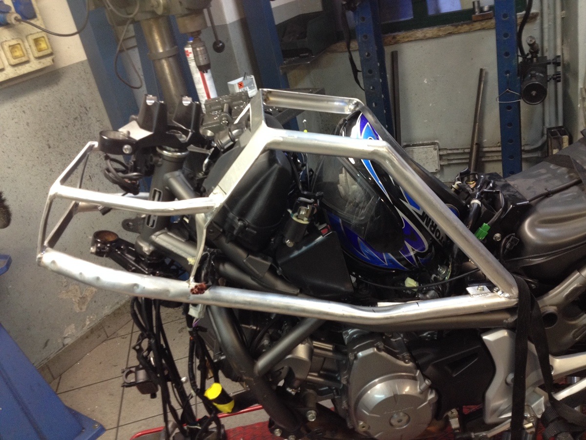 traffic，industrial design，motorcycle，locomotive，honda，Model，