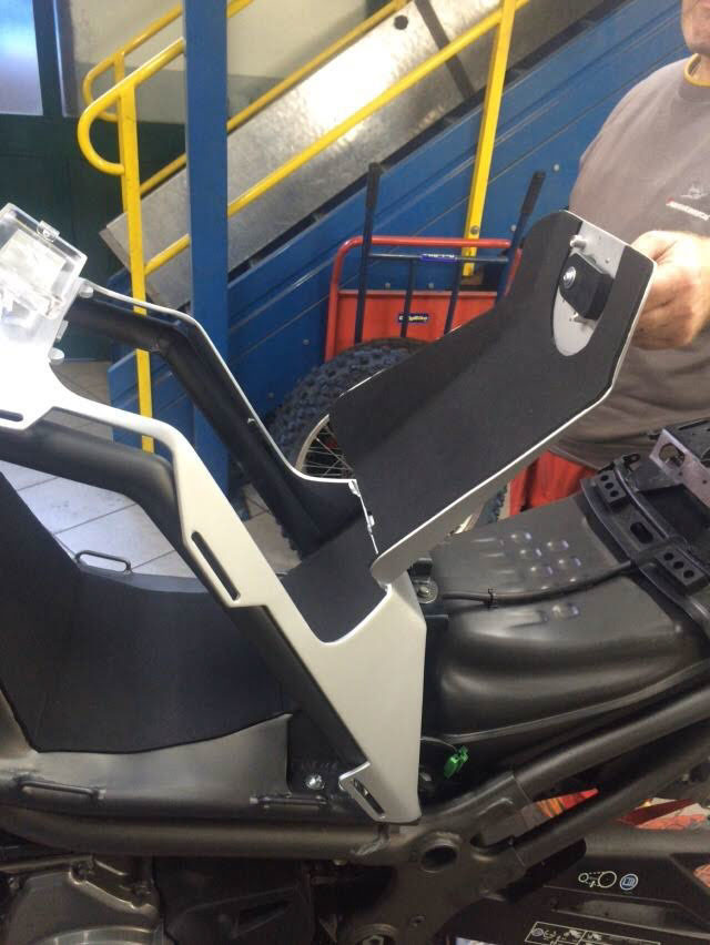 traffic，industrial design，motorcycle，locomotive，honda，Model，