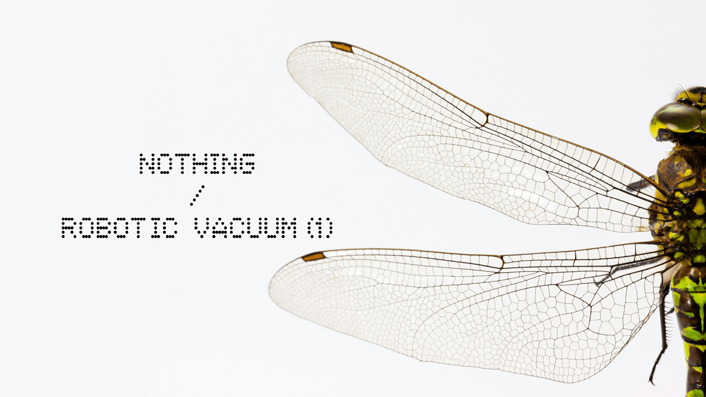 robot，Vacuum cleaner，clean，Nothing，