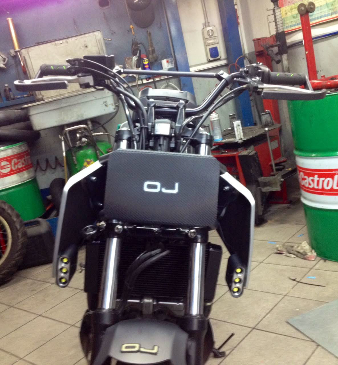 traffic，industrial design，motorcycle，locomotive，honda，Model，