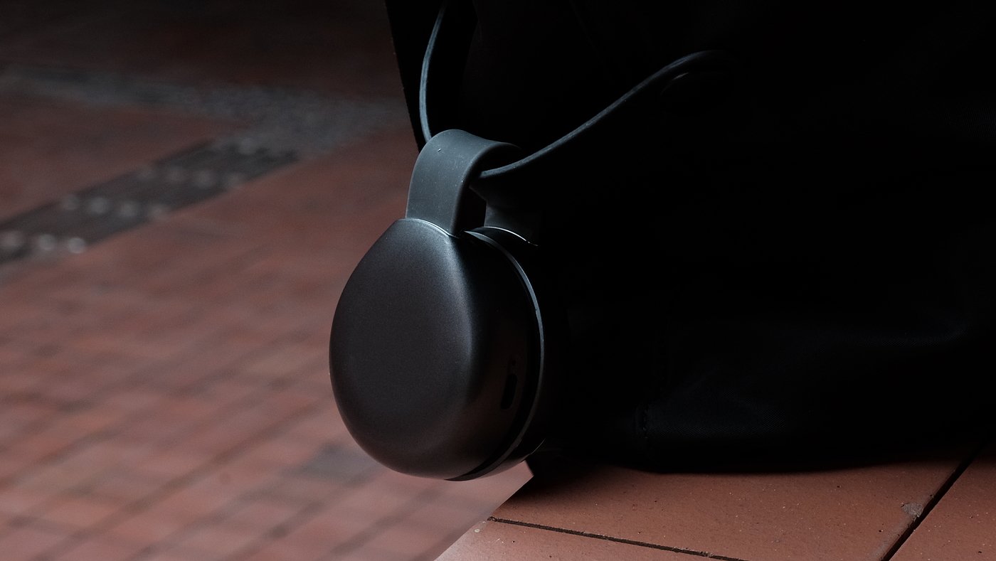 Wireless charging，Three in one wireless charging，Mobile wireless charging，Earphone wireless charging，Watch wireless charging，Mobile Accessories，Mobile phone charger，Portable charger，