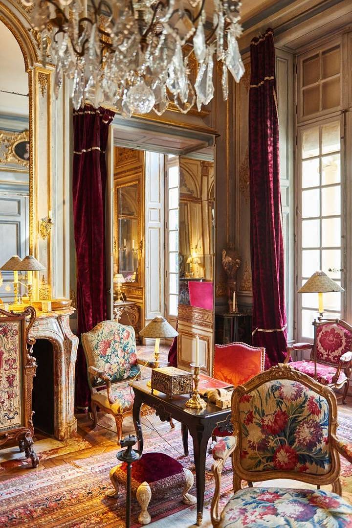 classic，Noble luxury，Romantic sentiment，Italy，France，Artistic aesthetics，Interior design，space design ，