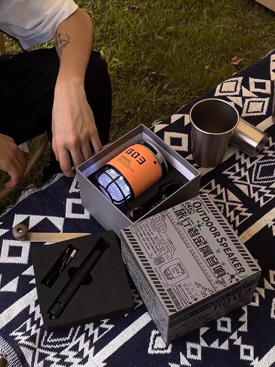 Camping lamp，Bluetooth audio，outdoors，camping，Metal，