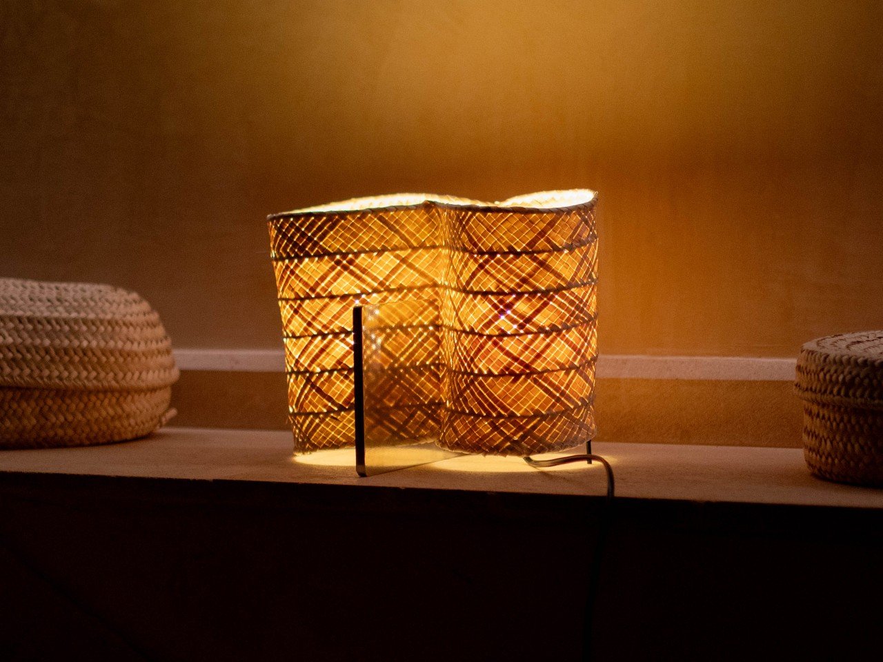 Traditional handicraft，Catalina，cozy，lamps and lanterns，llata，