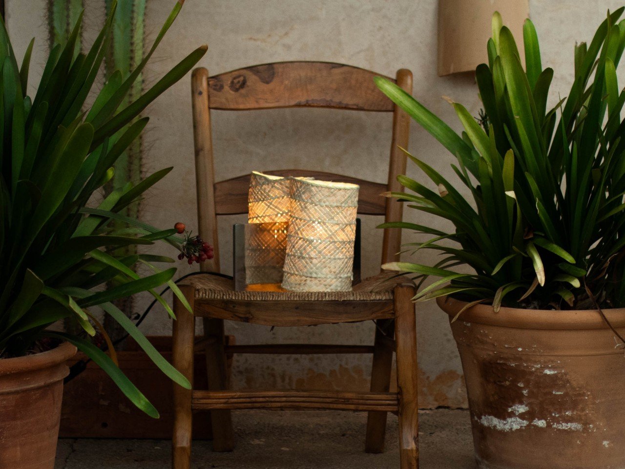 Traditional handicraft，Catalina，cozy，lamps and lanterns，llata，