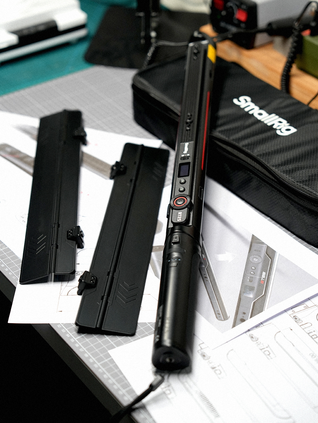 Modular design，EDC equipment，Soldier Combat Photographer，Photographic fill light，narrow，Handheld light stick，