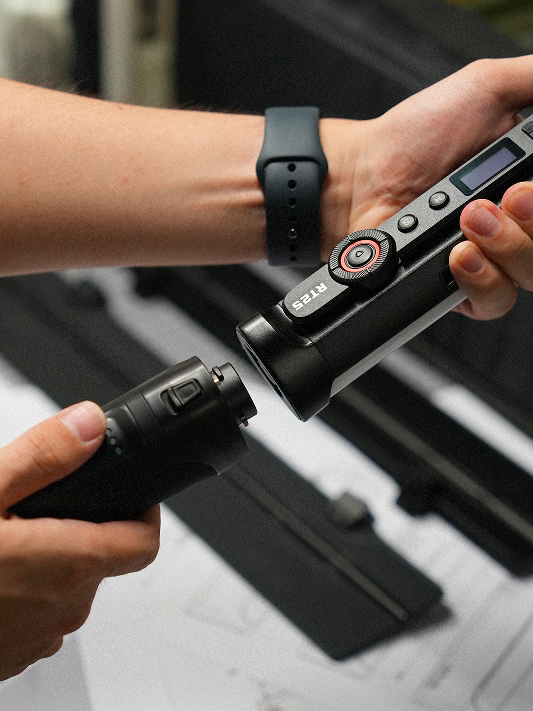 Modular design，EDC equipment，Soldier Combat Photographer，Photographic fill light，narrow，Handheld light stick，