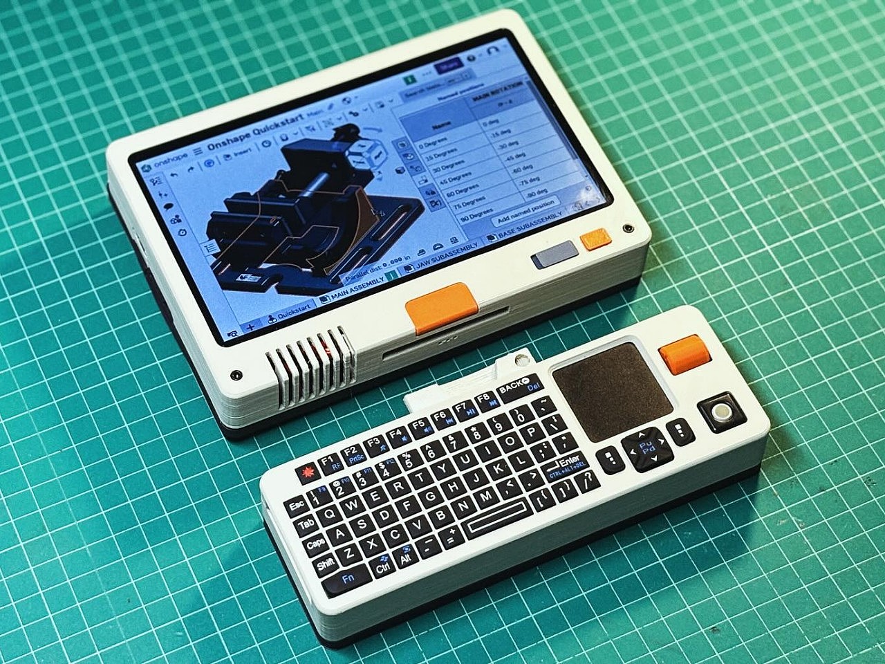 Pilet，Portable computer，Cyberpunk，modularization，Project Consolo，