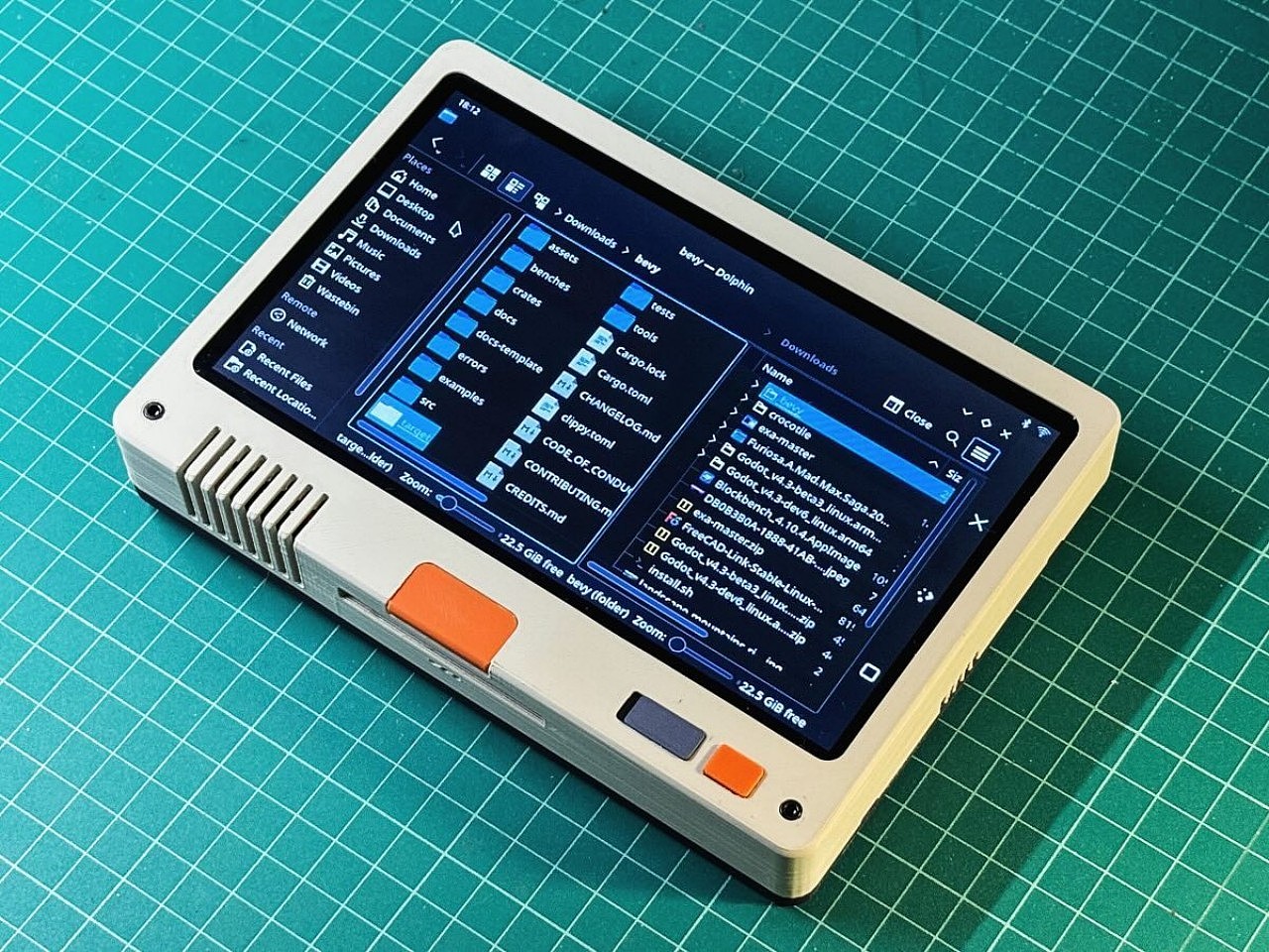 Pilet，Portable computer，Cyberpunk，modularization，Project Consolo，