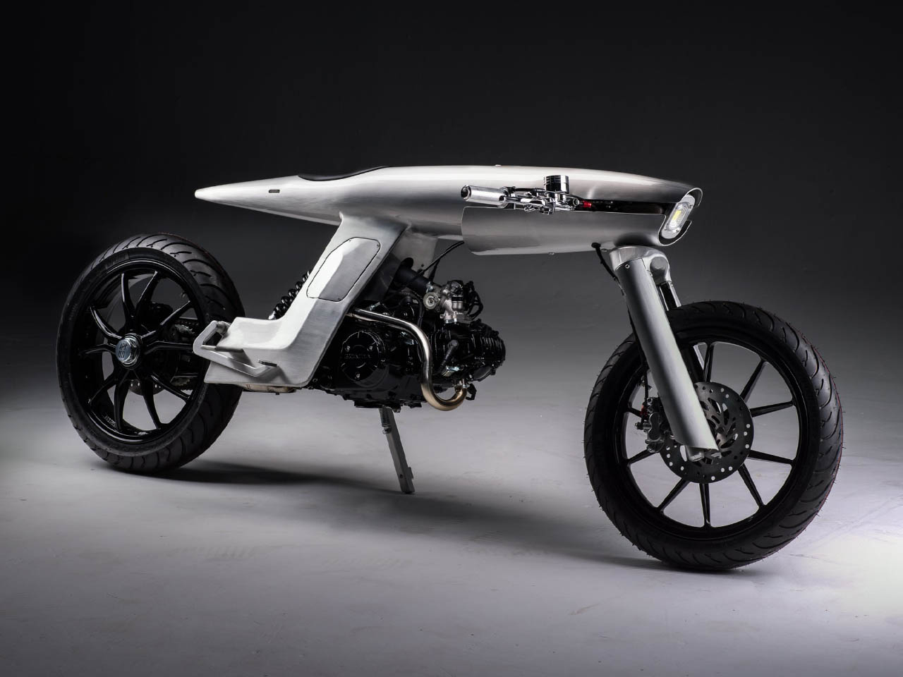 Motorcycle，EVE Odyssey，aluminium alloy，Single side rocker arm，Modern machinery，