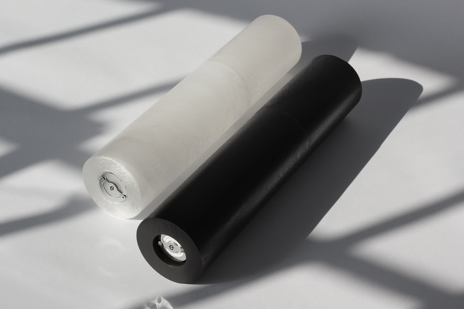 Grinder，black and white，Rock salt，black pepper，Sapelewood，