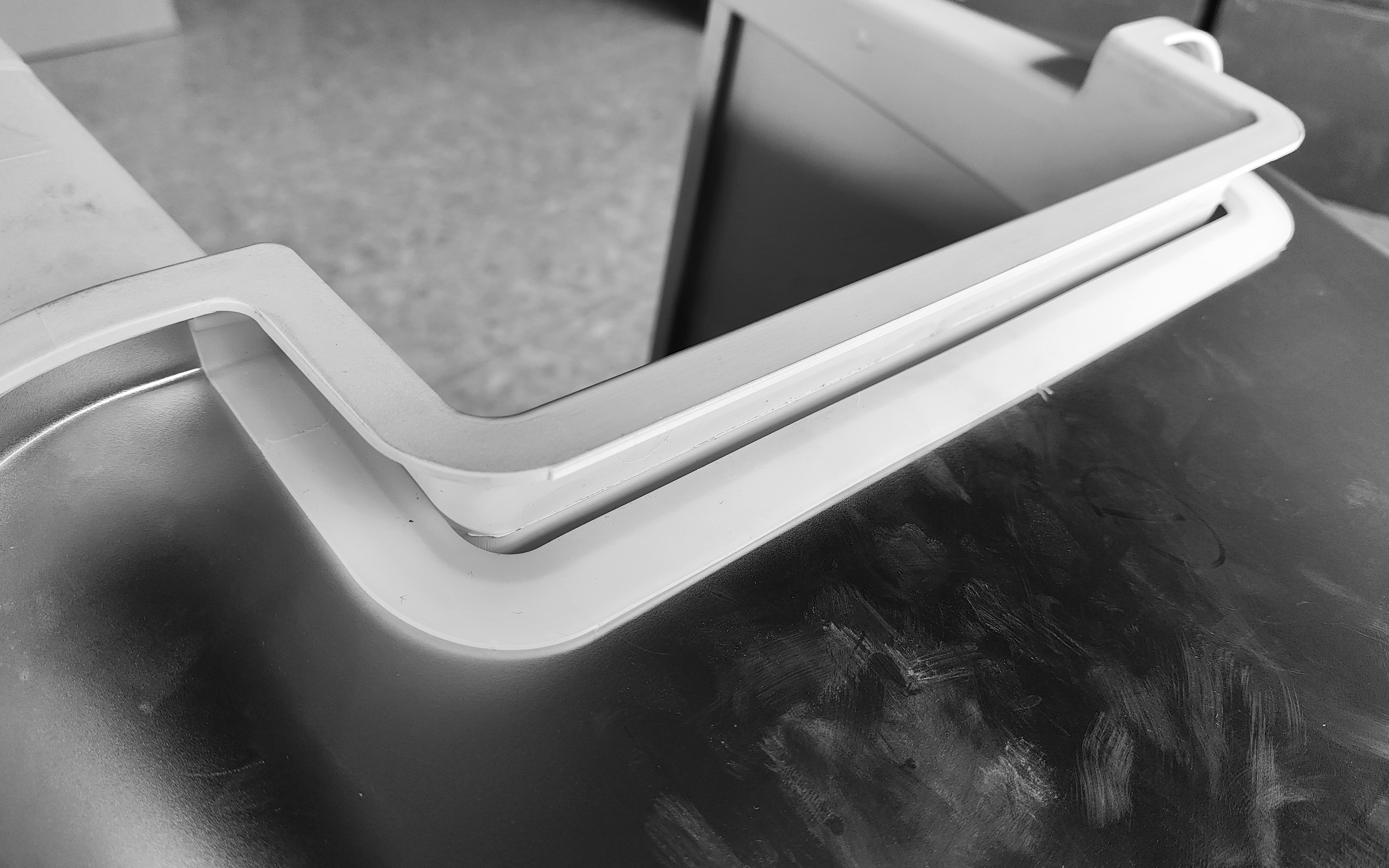 Cat litter box, metal litter box, anti-splash litter box，