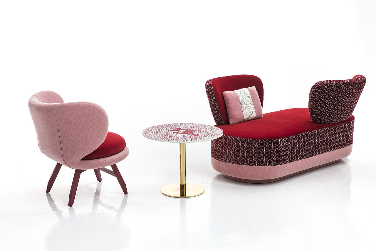 Bluetooth Speaker ，heart-shaped，Easy to carry，capsule，gules，lovers，speaker，Mirror design，Sofa design，Double sofa，Furniture home，facing each other，modern stylish，Advanced grey，
