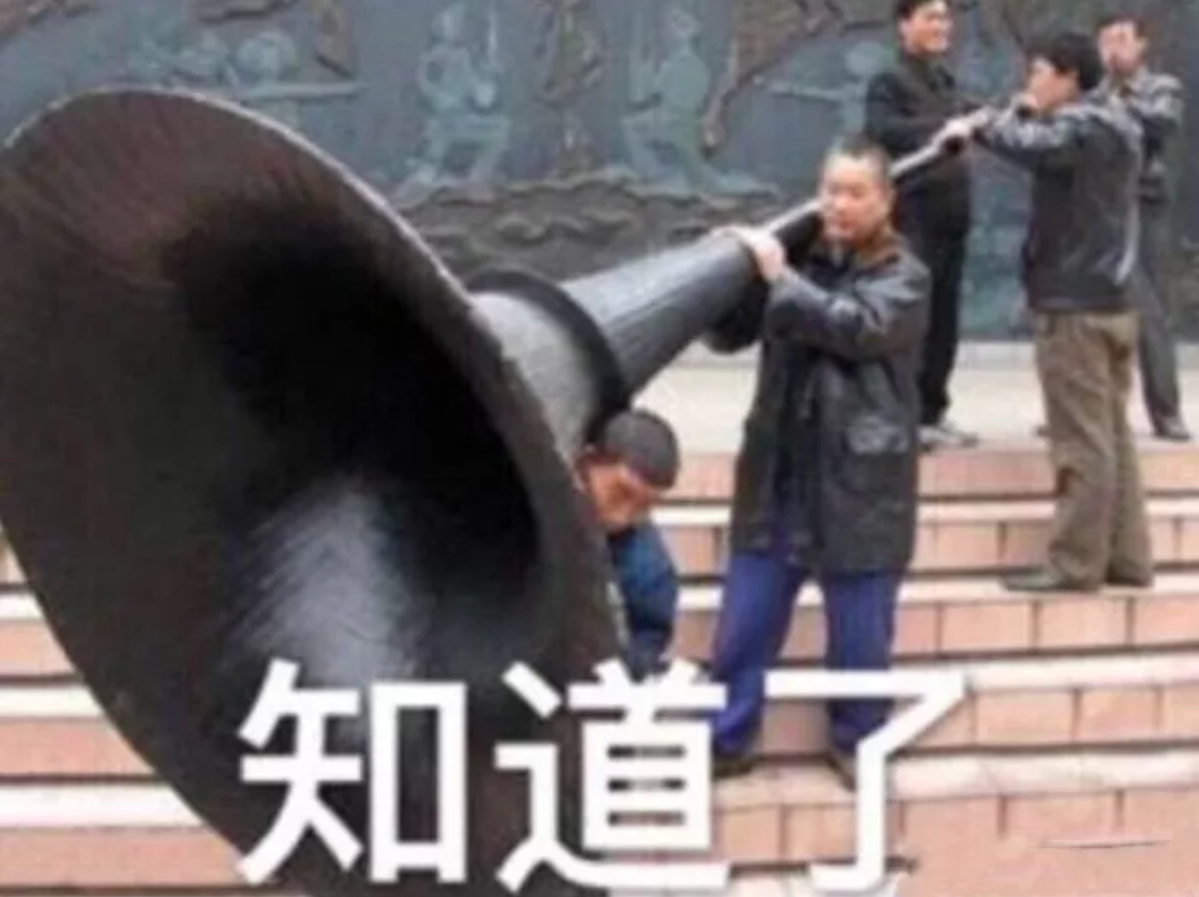 Bluetooth Speaker ，heart-shaped，Easy to carry，capsule，gules，lovers，speaker，Mirror design，Sofa design，Double sofa，Furniture home，facing each other，modern stylish，Advanced grey，