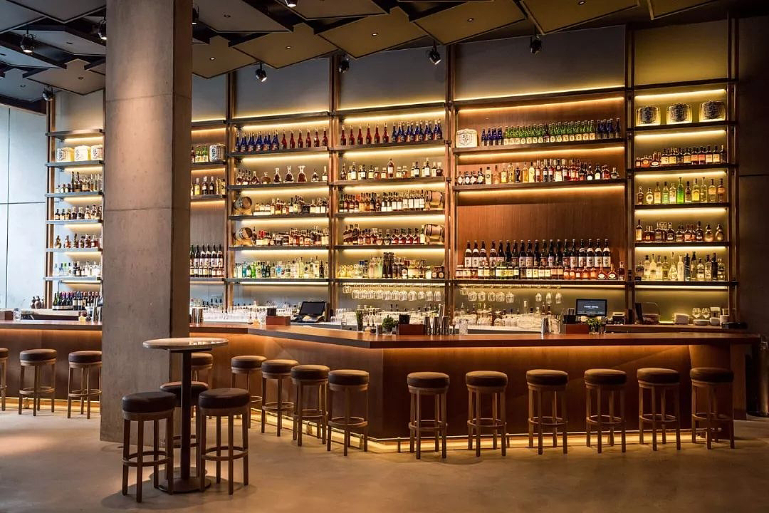 Restaurant Design，Hotel Design，Front desk design，Guest room design，Textile，Metal，Mood，high-end, sophisticated and classy，