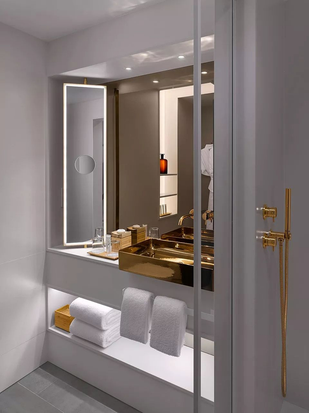 Restaurant Design，Hotel Design，Front desk design，Guest room design，Textile，Metal，Mood，high-end, sophisticated and classy，