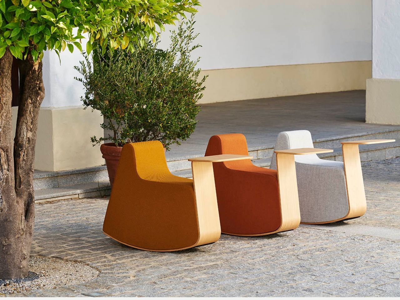 Ergonomics，swing，chair，woodiness，